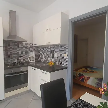 Apartment Antonijo Brodarica (Sibenik-Knin)
