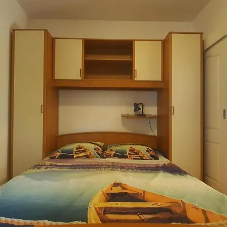 Apartment Antonijo Brodarica (Sibenik-Knin)